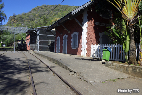 Route de Littoral $BJ)NN%l%f%K%*%sEg$N?FITCN(J