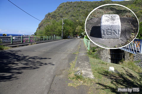 Route de Littoral $BJ)NN%l%f%K%*%sEg$N?FITCN(J