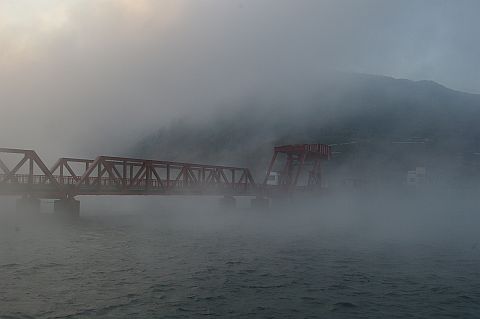 n엒