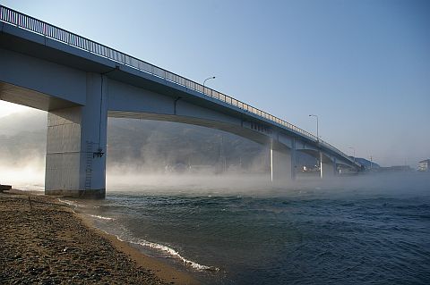 n엒